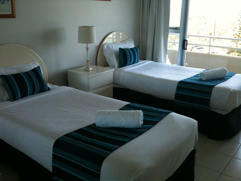 Zenith Apartments - Accommodation Redcliffe 6