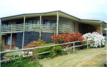 Currawong Holiday Home - Accommodation Redcliffe 0