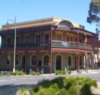 Rifle Brigade Hotel - Accommodation Redcliffe