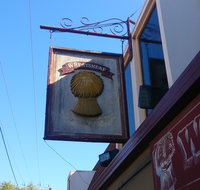 Wheatsheaf Hotel - Accommodation Redcliffe