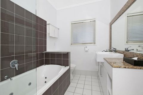 Comfort Inn & Suites Northgate - Accommodation Redcliffe 2
