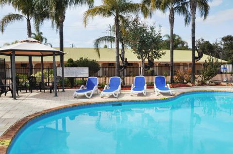 Pinjarra Resort  - Accommodation Redcliffe 0