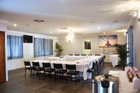 Pinjarra Resort  - Accommodation Redcliffe 4