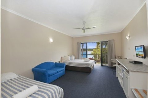 Hinchinbrook Marine Cove Motel - Accommodation Redcliffe 2