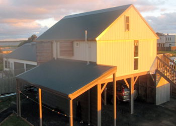 Angler's Arms And Fisherman's Cottage - Accommodation Redcliffe 2