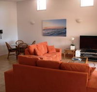 Lennox Beach Resort - Accommodation Redcliffe