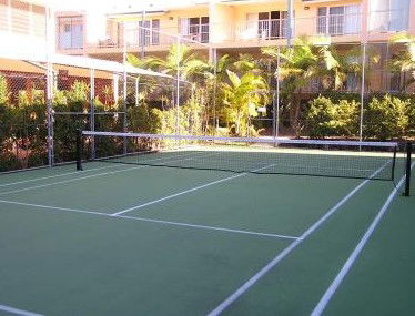 Lennox Beach Resort - Accommodation Redcliffe 2