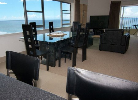 Pacific Plaza Apartments - Accommodation Redcliffe 1