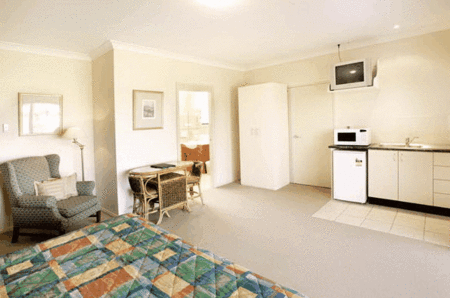 Potters Hotel And Brewery - Accommodation Redcliffe 2