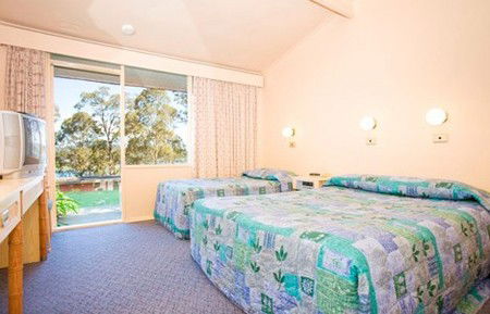 Bay Waters - Accommodation Redcliffe 3