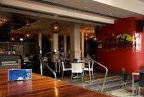The Plantation Hotel - Accommodation Redcliffe 2