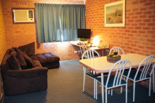 City Stay Apartment Hotel - Accommodation Redcliffe 2