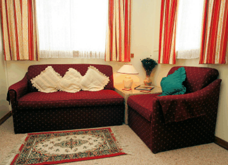Sharonlee Strahan Villas - Accommodation Redcliffe 3