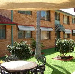 Calypso Apartments - Accommodation Redcliffe 2