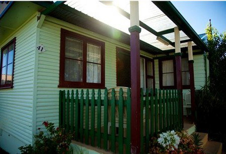 Beach Haven - Accommodation Redcliffe 3
