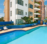 Santorini on Mudjimba - Accommodation Redcliffe