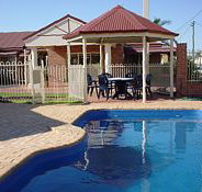 Roma Mid Town Motor Inn - Accommodation Redcliffe