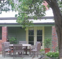 Bell Cottage - Accommodation Redcliffe
