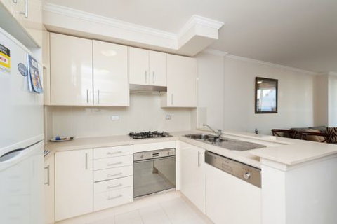 Astra Apartments - Chatswood - Accommodation Redcliffe 2