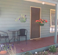 Waterfall Cottage - Accommodation Redcliffe