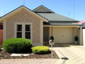 Kadina Luxury Villas - Accommodation Redcliffe 0