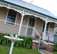 The Little Bird House - Accommodation Redcliffe