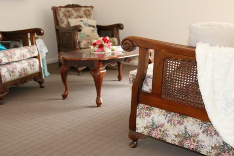 Donkey Tales Farm Cottages - Accommodation Redcliffe 9