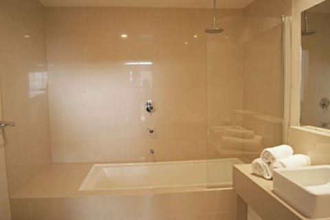 Seine Bay Apartments - Accommodation Redcliffe 7