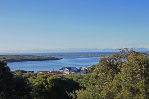 Seine Bay Apartments - Accommodation Redcliffe 9