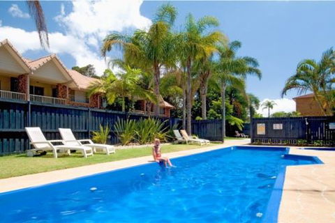 Ocean Spray Apartments - Accommodation Redcliffe 1