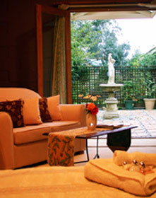Beechworth House - Accommodation Redcliffe 0