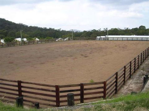 Mt White Lodge - Accommodation Redcliffe 1