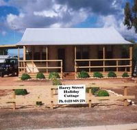 Cowell Barry Street Holiday Cottage - Accommodation Redcliffe