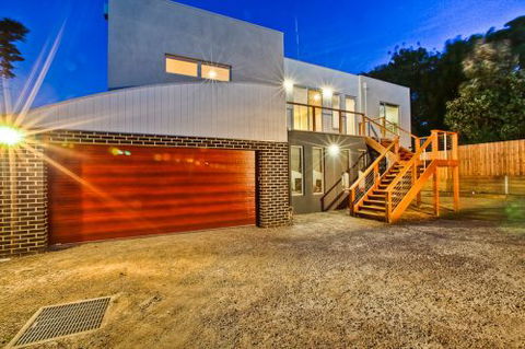 MORNINGTON PENINSULA ACCOMMODATION BEACH HOUSE - Accommodation Redcliffe 0