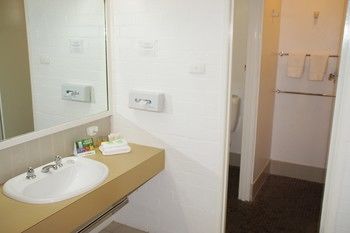 Econo Lodge Tamworth - Accommodation Redcliffe 65