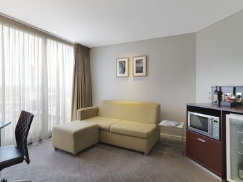Amora Riverwalk Melbourne - Accommodation Redcliffe 18