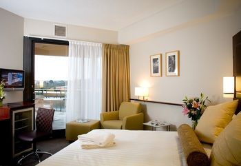 Amora Riverwalk Melbourne - Accommodation Redcliffe 33