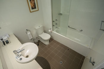 Amora Riverwalk Melbourne - Accommodation Redcliffe 49