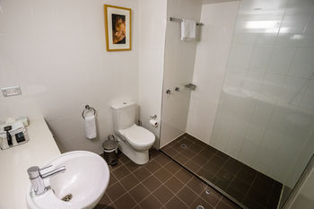 Amora Riverwalk Melbourne - Accommodation Redcliffe 52