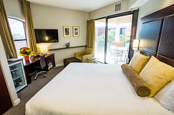 Amora Riverwalk Melbourne - Accommodation Redcliffe 66