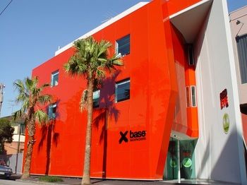 Base Backpackers Melbourne Hostel - Accommodation Redcliffe 9