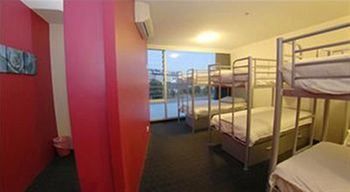 Base Backpackers Melbourne Hostel - Accommodation Redcliffe 25