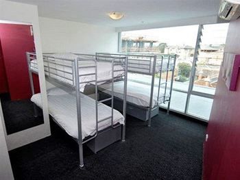 Base Backpackers Melbourne Hostel - Accommodation Redcliffe 28
