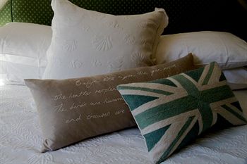Carriages Boutique Hotel - Accommodation Redcliffe 6