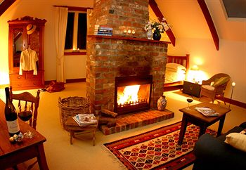 Carriages Boutique Hotel - Accommodation Redcliffe 18