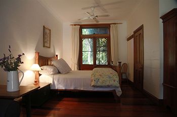 Carriages Boutique Hotel - Accommodation Redcliffe 20