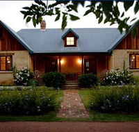 Carriages Boutique Hotel - Accommodation Redcliffe