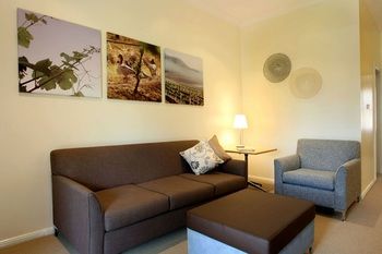 Pokolbin Village - Accommodation Redcliffe 34