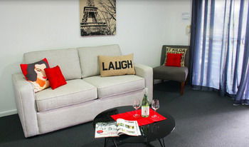Pokolbin Village - Accommodation Redcliffe 35