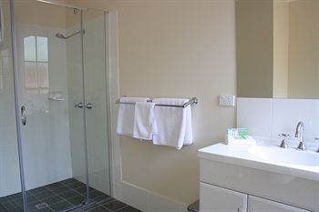 Pokolbin Village - Accommodation Redcliffe 0